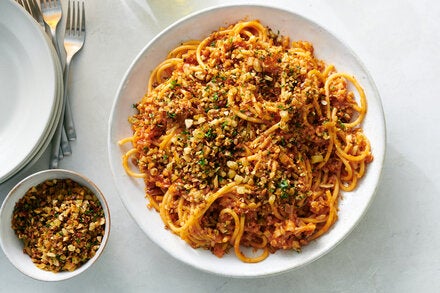 Cauliflower Pasta With Anchovies and Bread Crumbs
